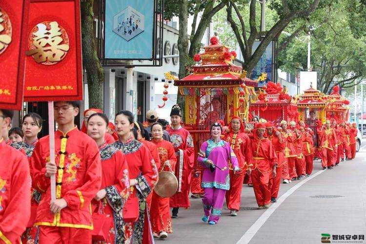 三个媳妇一锅烩大团圆婚礼：一场别开生面的特殊婚礼庆典